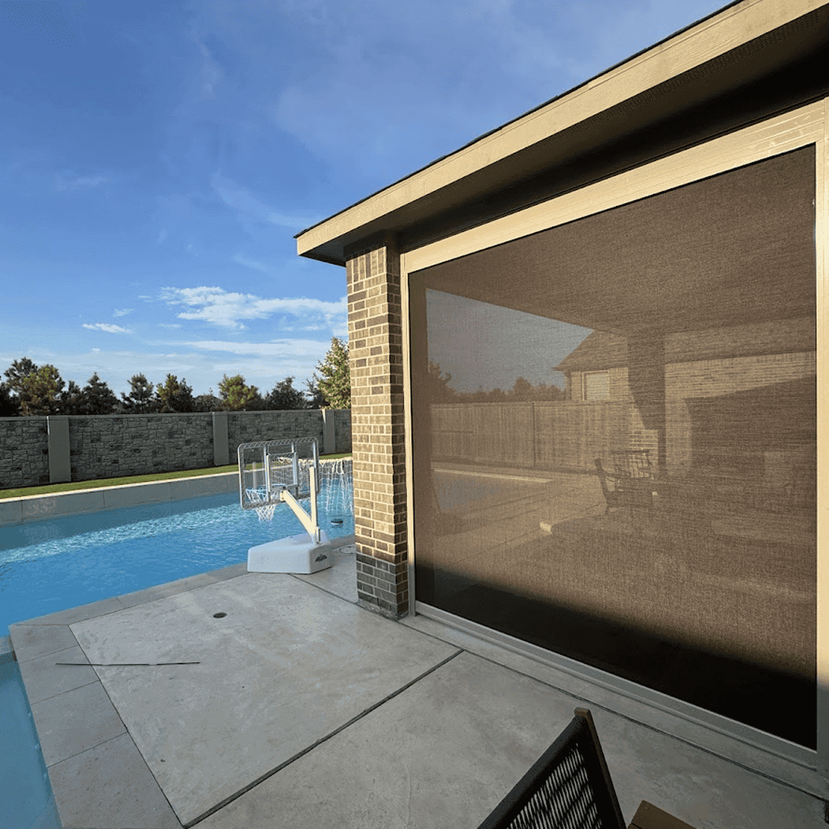 Motorized Screens gallery image 29