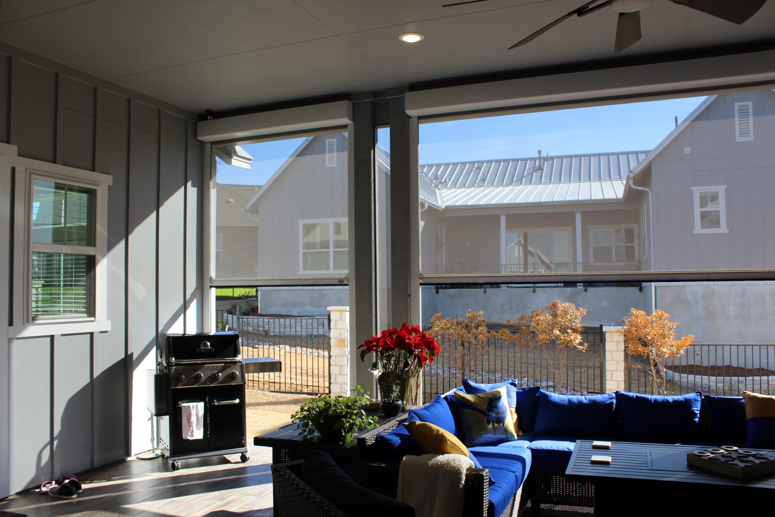 Motorized Screens gallery image 31