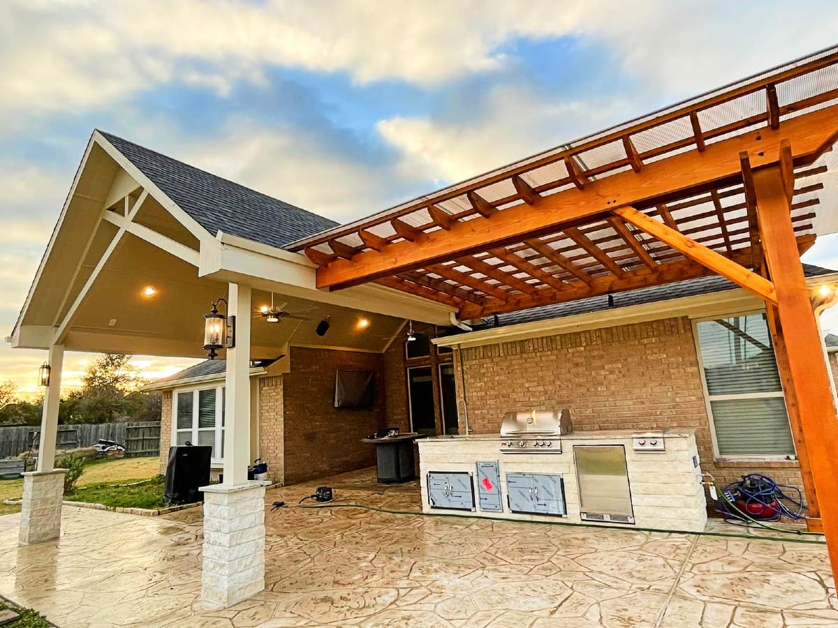 Outdoor Kitchen gallery image 9