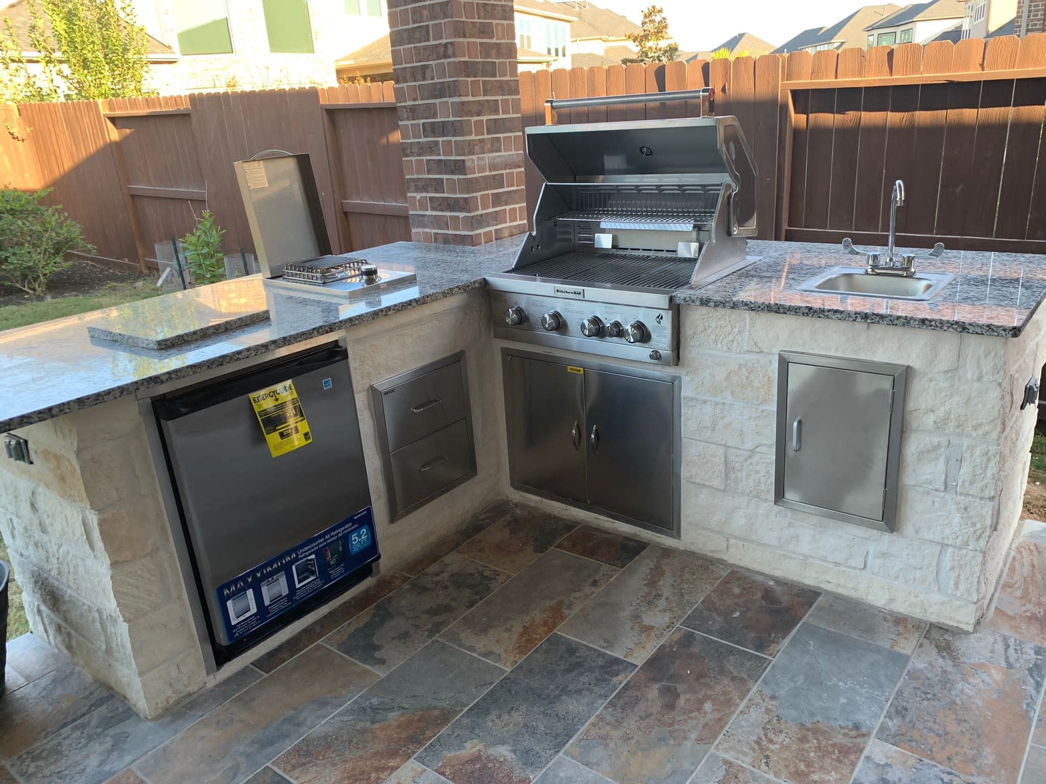 Outdoor Kitchen gallery image 14